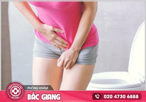 Viêm đường tiểu ở nữ: Nhận biết dấu hiệu và những biến chứng nguy hiểm